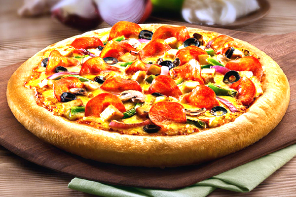 Pizza Hut Zesty Chicken Pizza