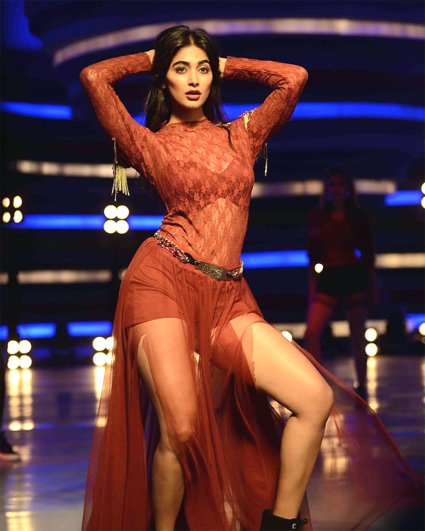 Pooja Hegde Hot Pics