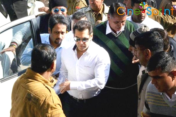Salman acquitted in Arms Case